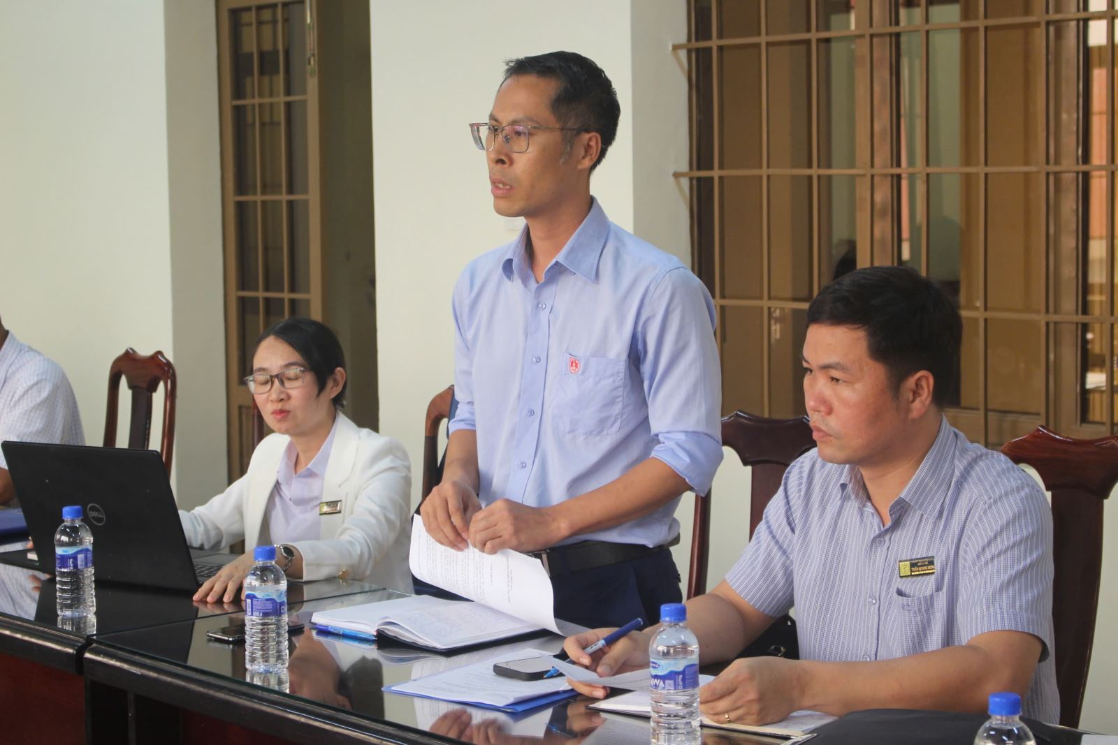 Ông Tạ Duy Hùng, Phó giám đốc Trung tâm KN – ATTP KVTN phát biểu tại buổi làm việc.