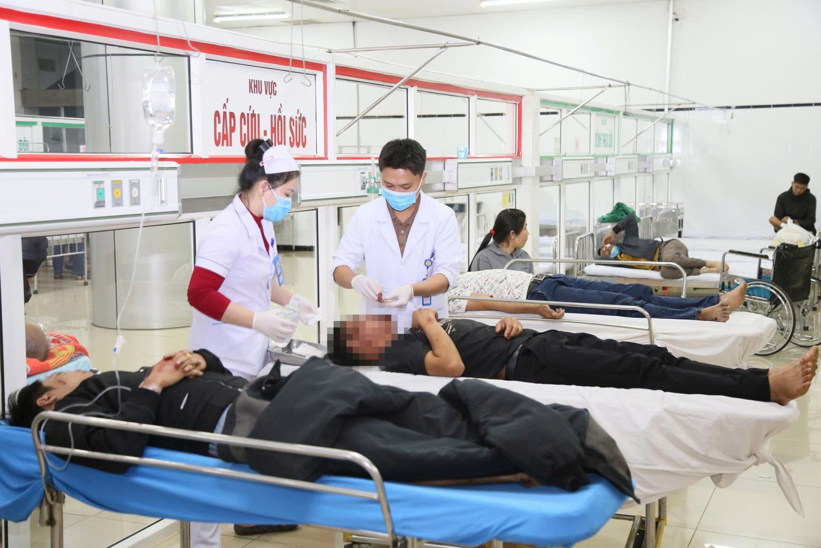 Các cơ sở khám chữa bệnh trên địa bàn tỉnh được yêu cầu tổ chức trực cấp cứu 24/24 giờ.