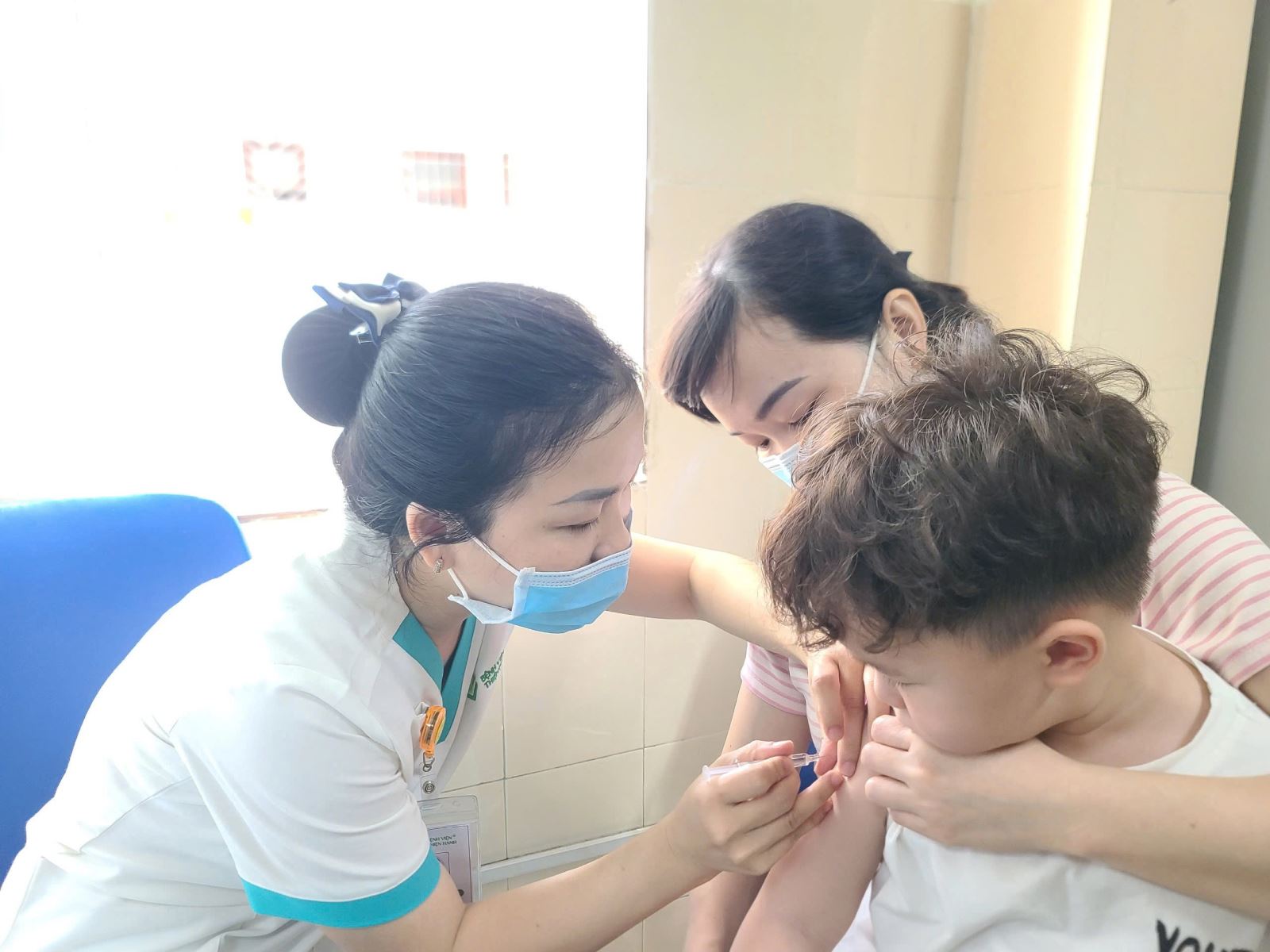 Tiêm vắc xin phòng bệnh thủy đậu là biện pháp hữu hiệu, có hiệu quả cao và lâu dài.