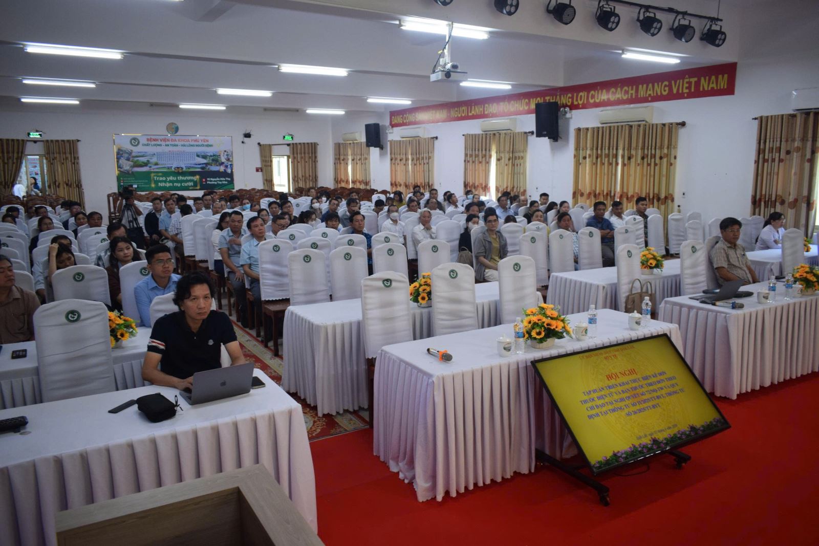 Quang cảnh hội nghị tập huấn