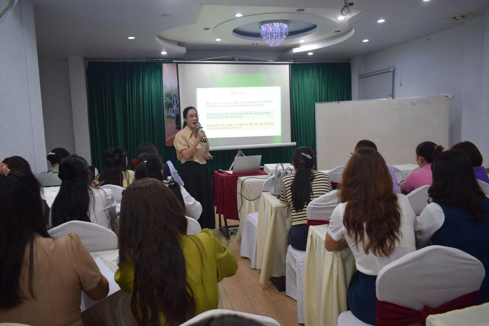 Quang cảnh hội nghị tập huấn