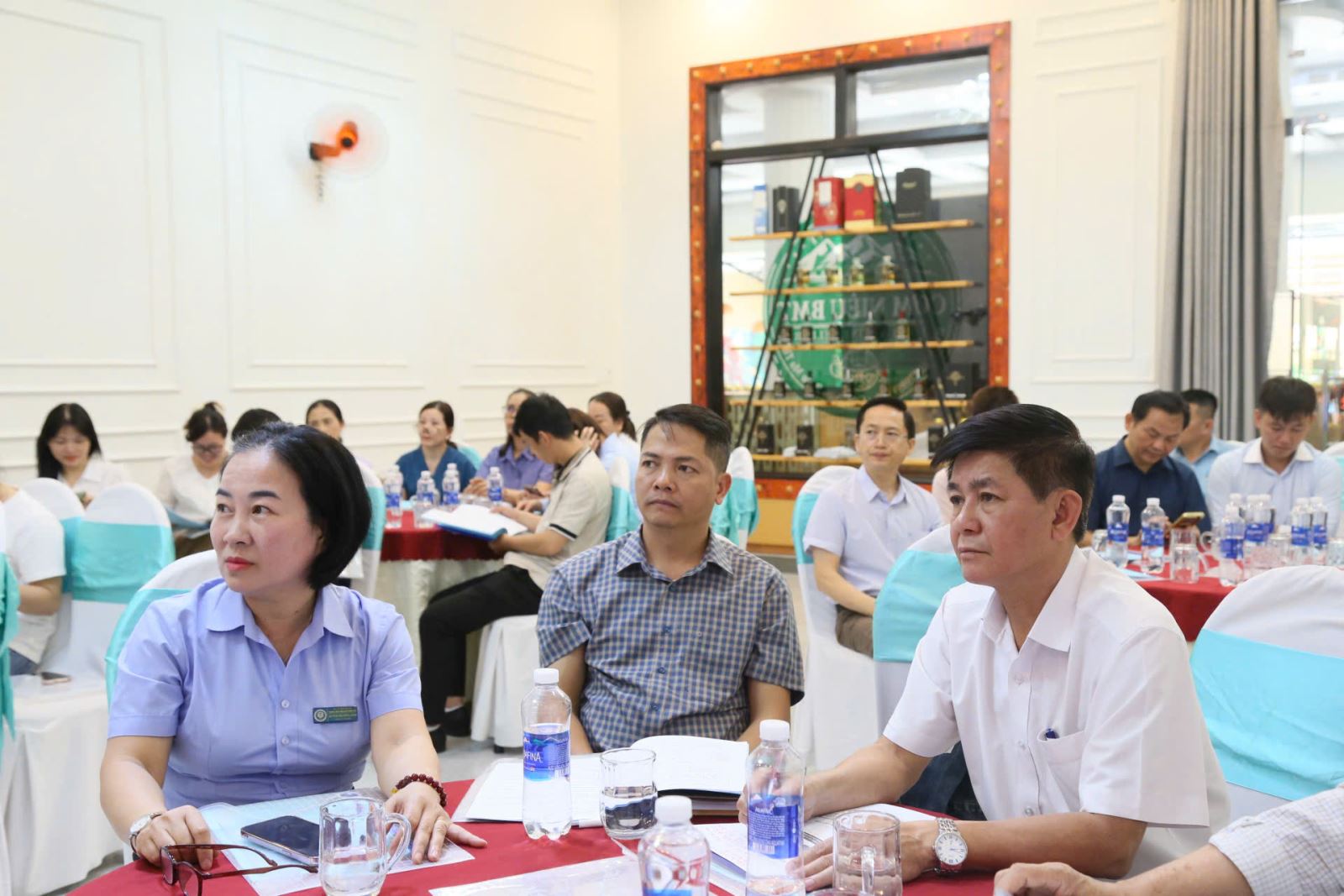 Các đại biểu tham dự tại Hội nghị.