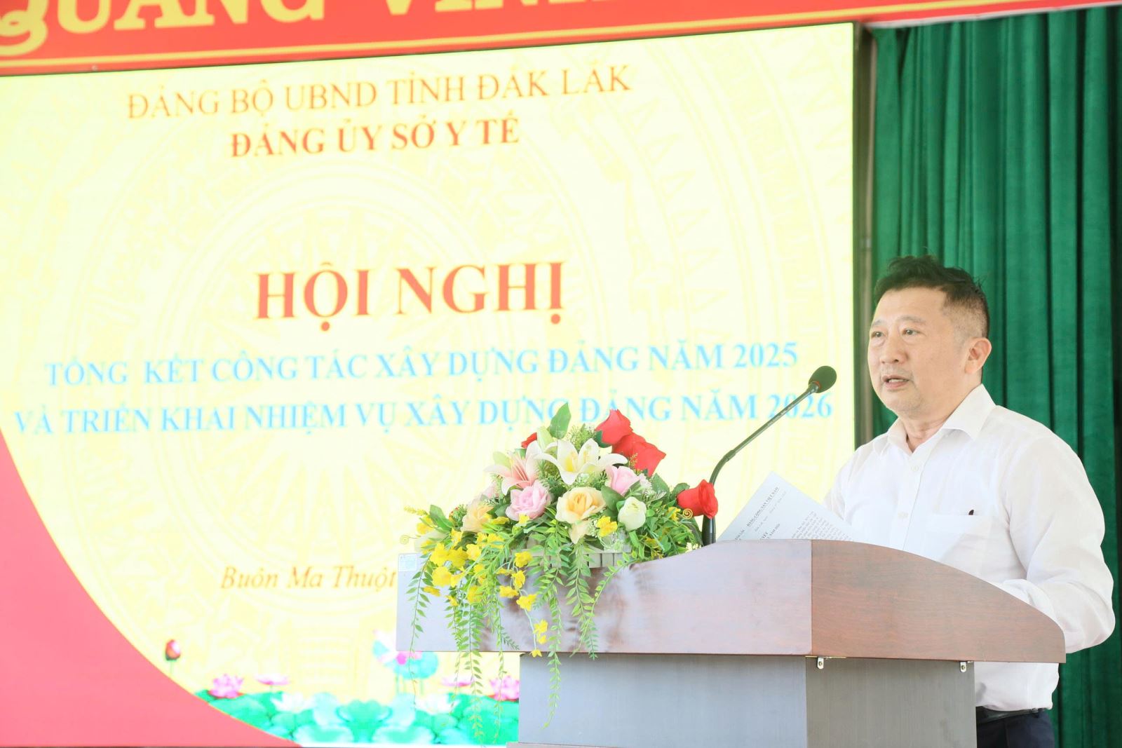 Đồng chí Phạm Minh Hữu- Phó Bí thư Đảng ủy, Phó Giám đốc Sở Y tế phát biểu tại Hội nghị.